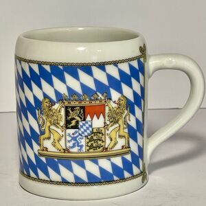 BAYERN CREST COAT OF ARMS SELTMANN WEIDEN COFFEE MUG CUP VTG W. GERMANY BAVARIA
